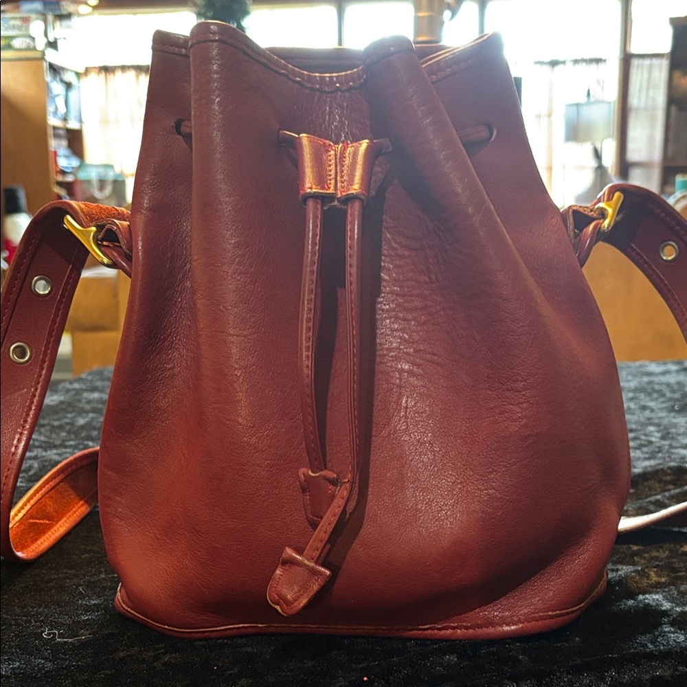 Elegant Burgundy Leather Bucket Bag
